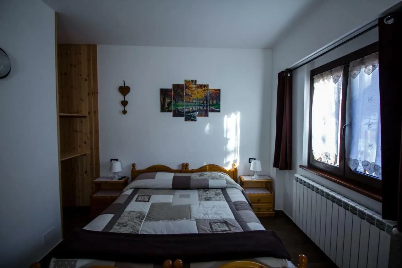 Bed & Breakfast Al Ghirot B&B Claviere Italy